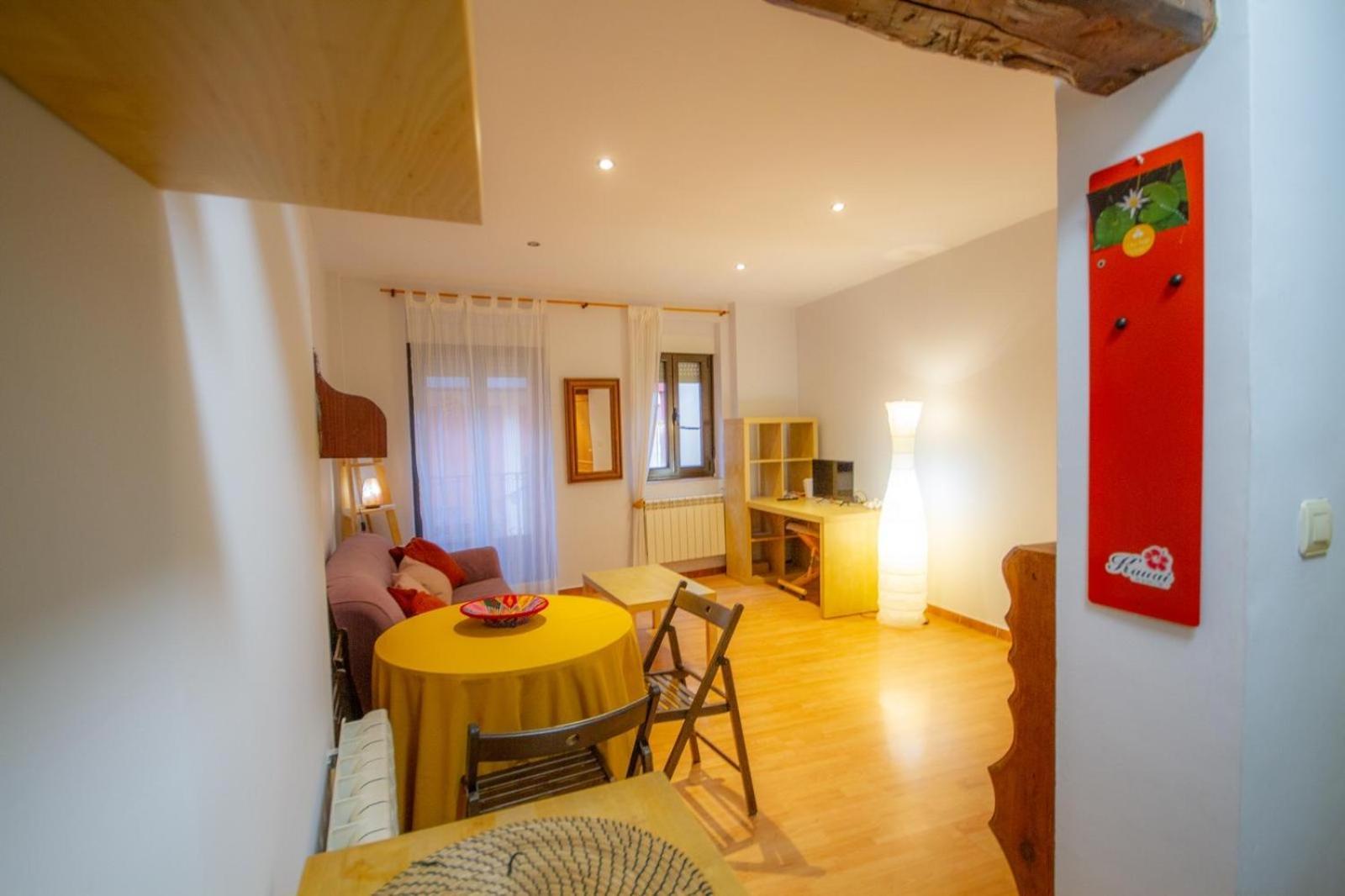 Apartamento Magic Iii A 15 Segundos De La Plaza Mayor Y 1 Minuto De La Catedral *